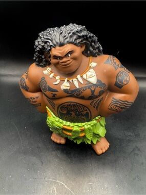 Maui from Moana Disney 8” Figurine Doll EUC Molded Plastic Tattoos Grass Skirt